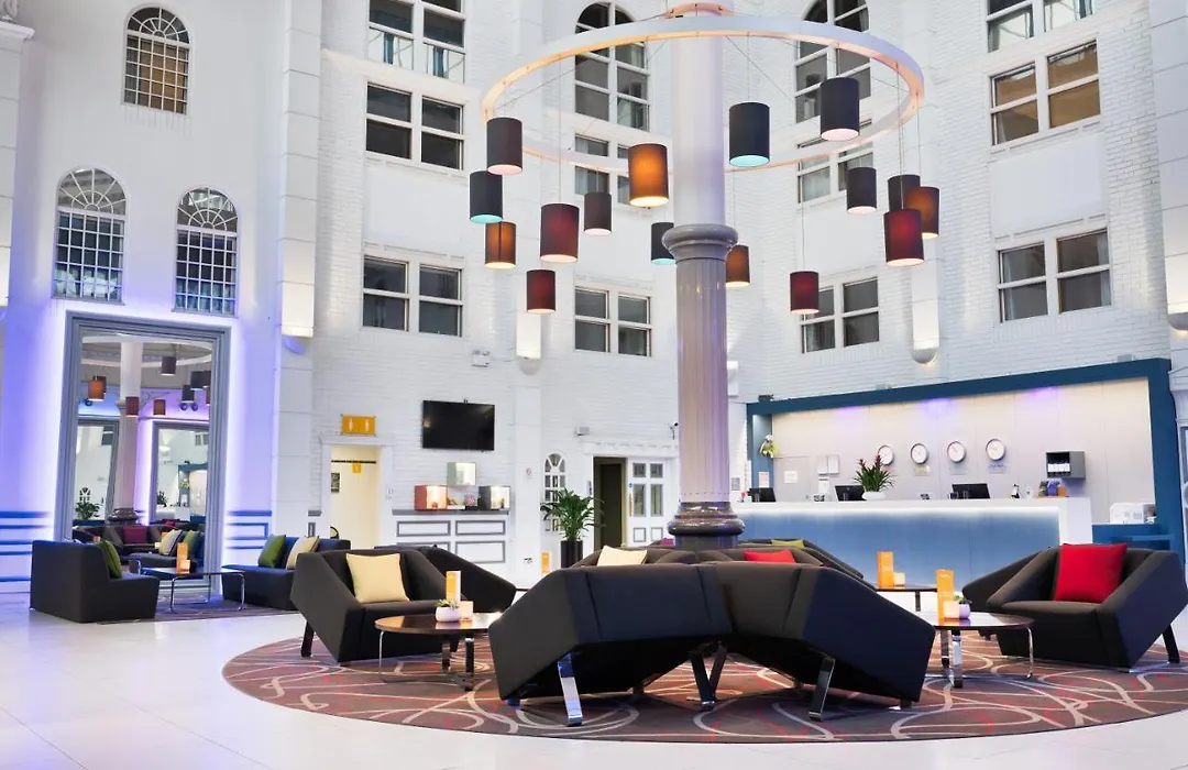 Park Inn By Radisson Cardiff City Centre-1