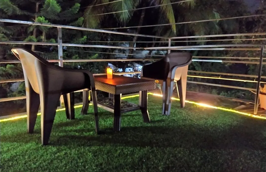 Mhatre'S Guest House-1