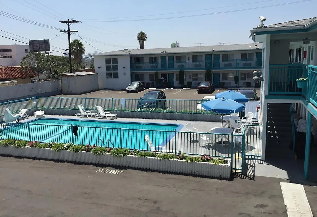 Travelodge By Wyndham Hollywood-Vermont/Sunset-1