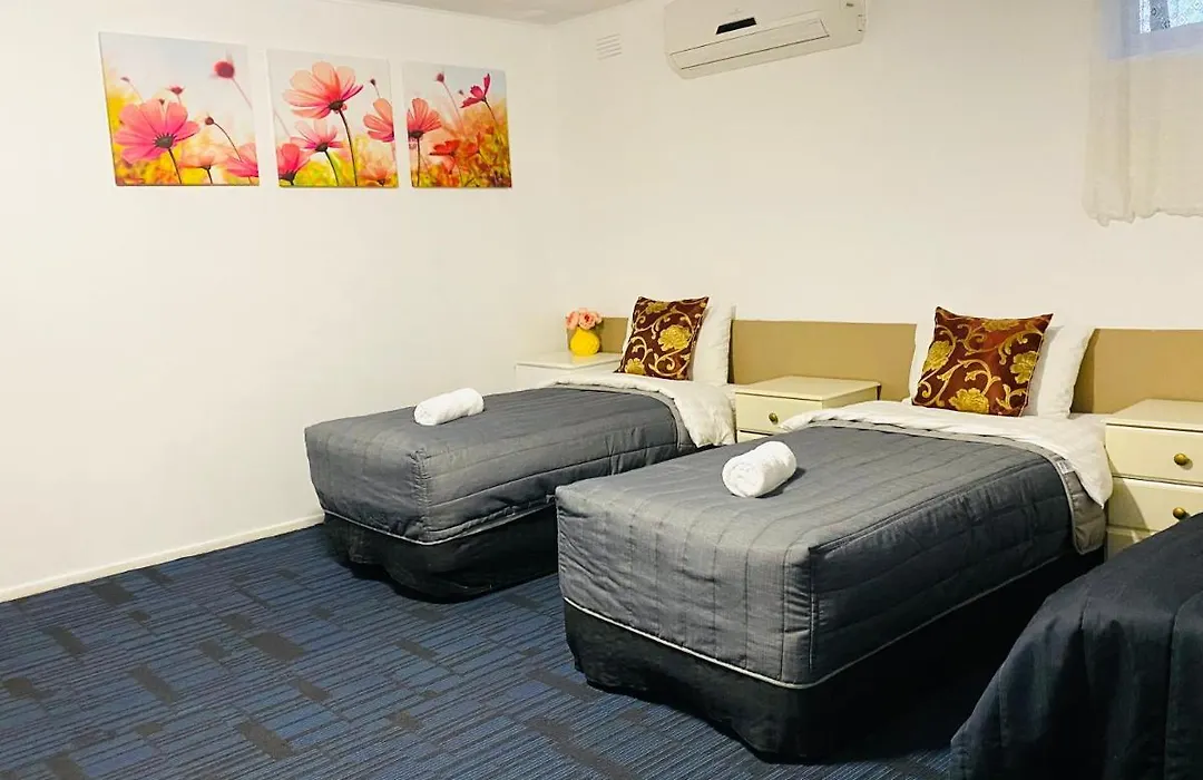 Mid Valley Motel-1