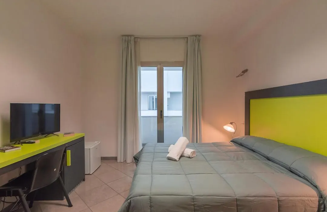 Delta Rooms-1