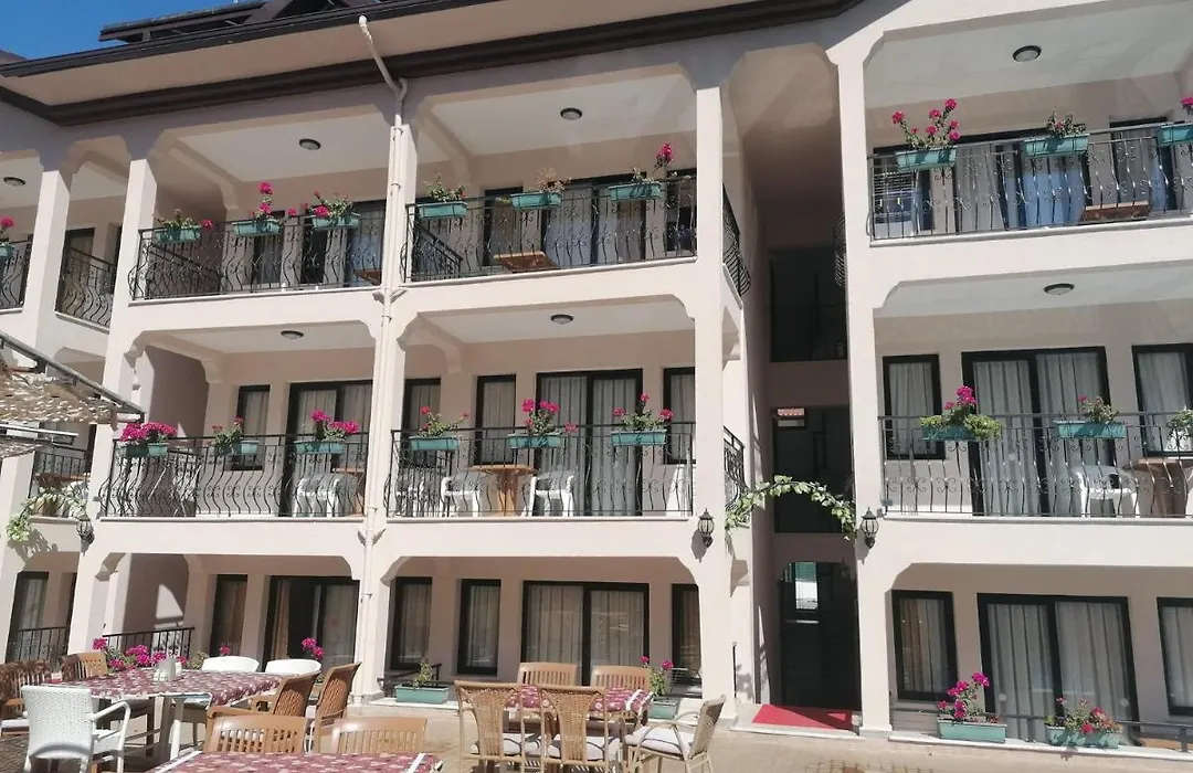 Leons Sun Village Apartments-1
