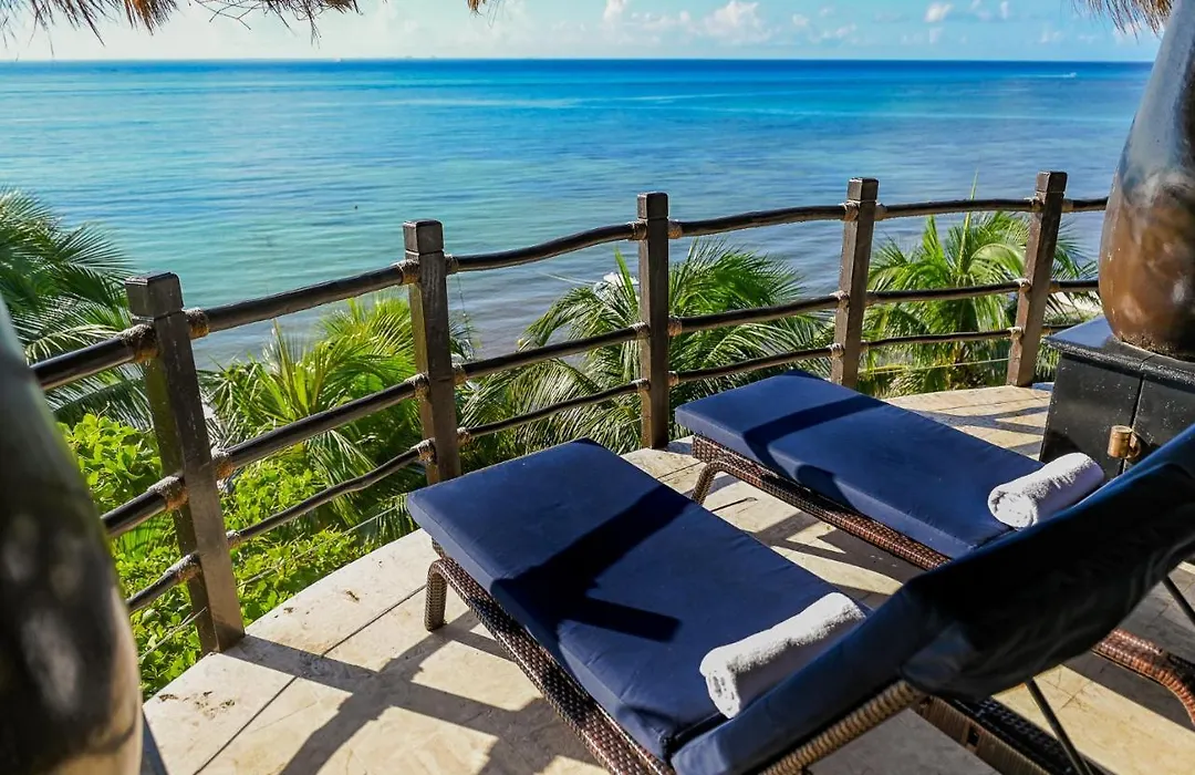 El Taj Oceanfront And Beachside Condo Hotel-1