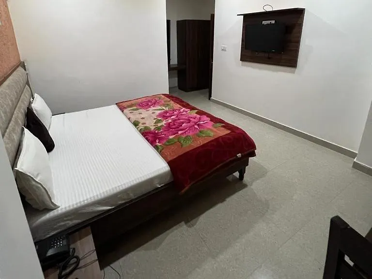 Hotel Chandigarh Inn-1