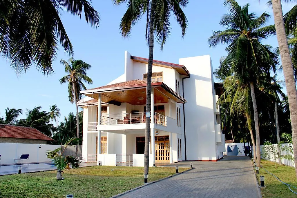 Bluewater Beach Resort-1
