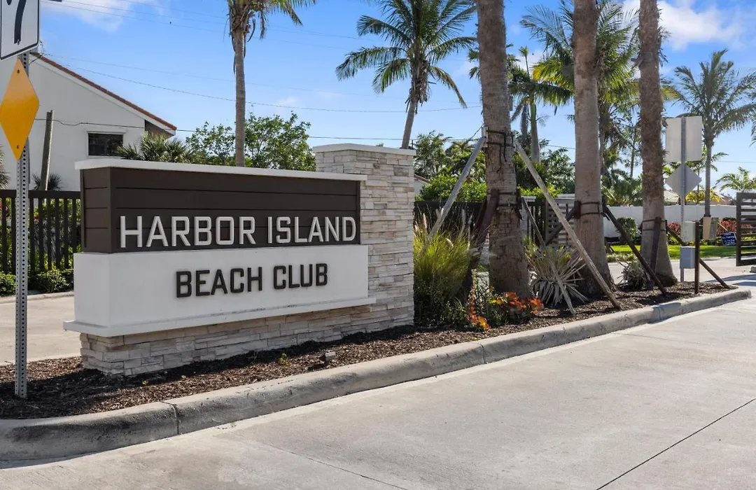 Harbor Island Beach Club, Homes By Villatel-1