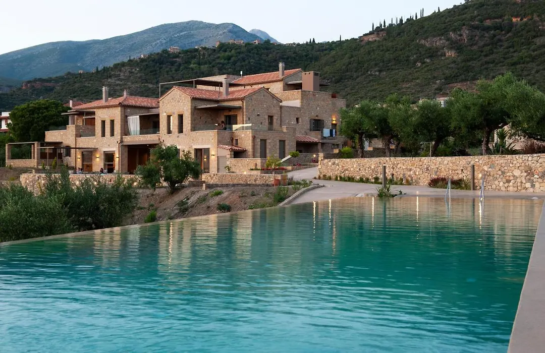 Diapori Suites Hotel-1