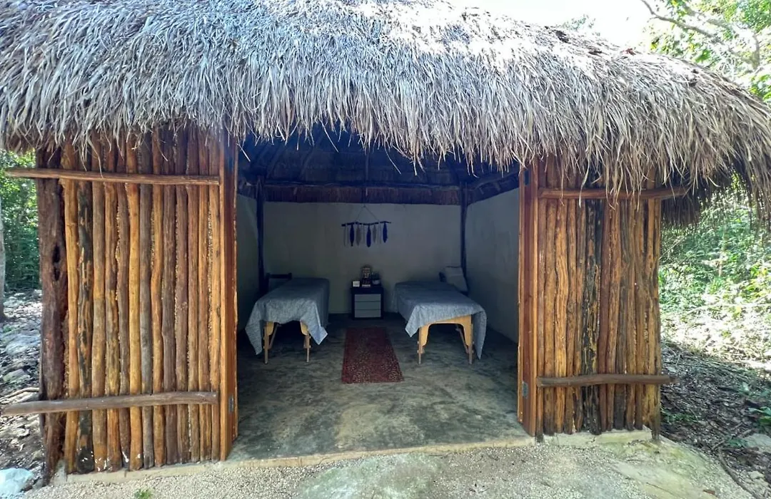 Hotel Boutique Cenote Secreto Maya-1