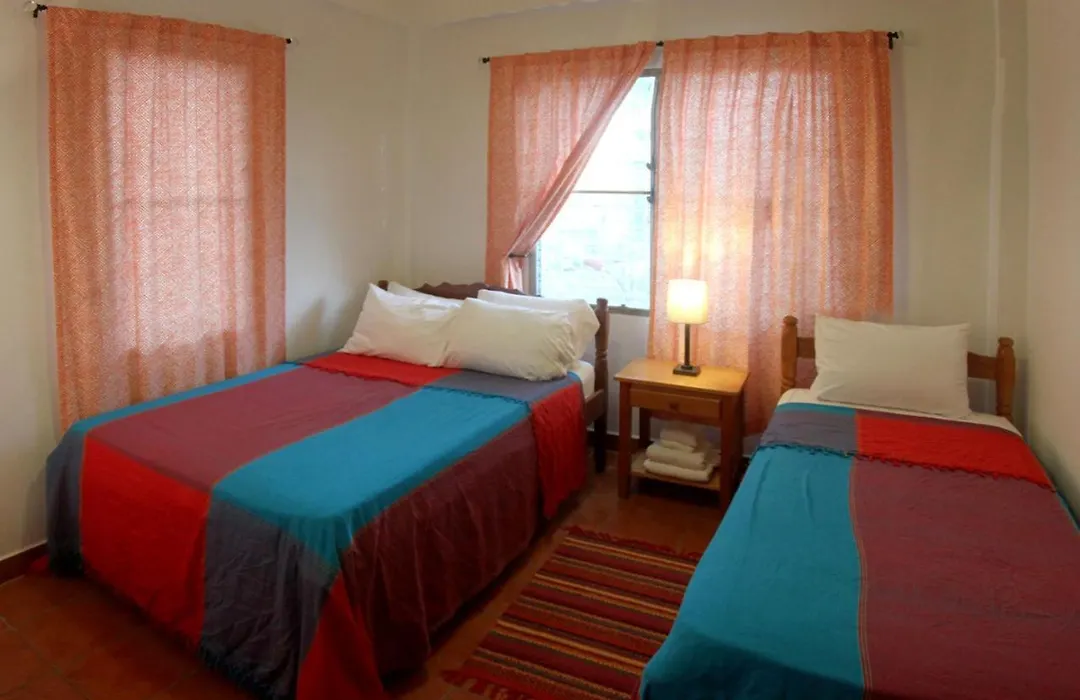 Bluebelize B&B-1