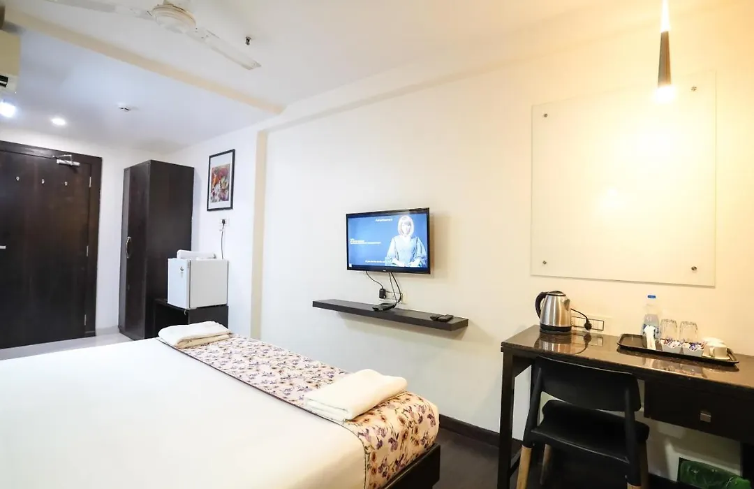 Hotel Singh'S By Wb Inn, Vashi, Navi Mumbai-1