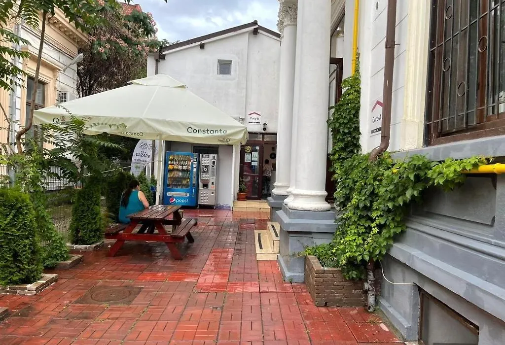 Piata Uniri Cozy Inn-1