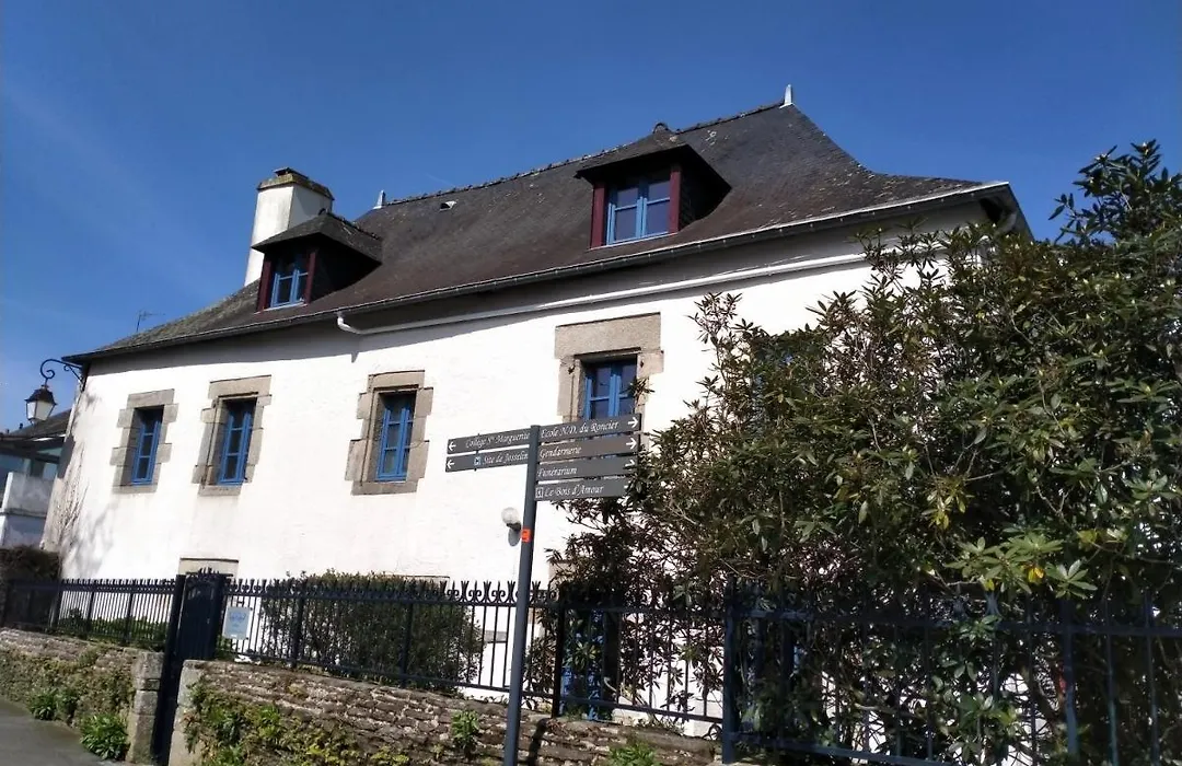 La cour des Ursulines-1
