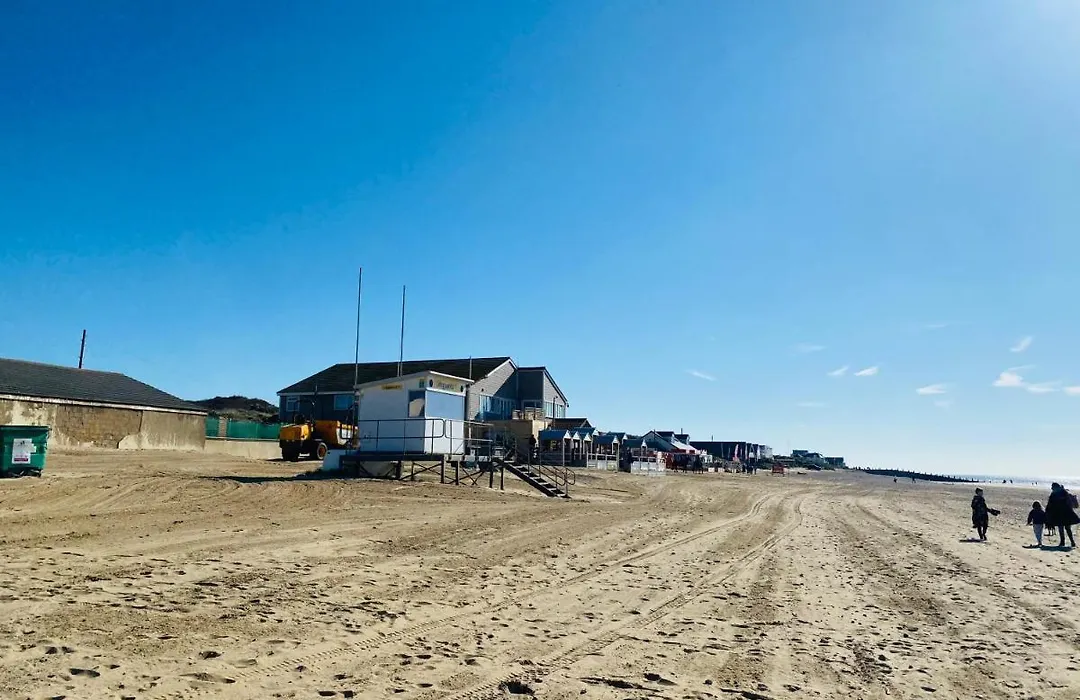 Parkdean Resorts Camber Sands Caravan 2023-1