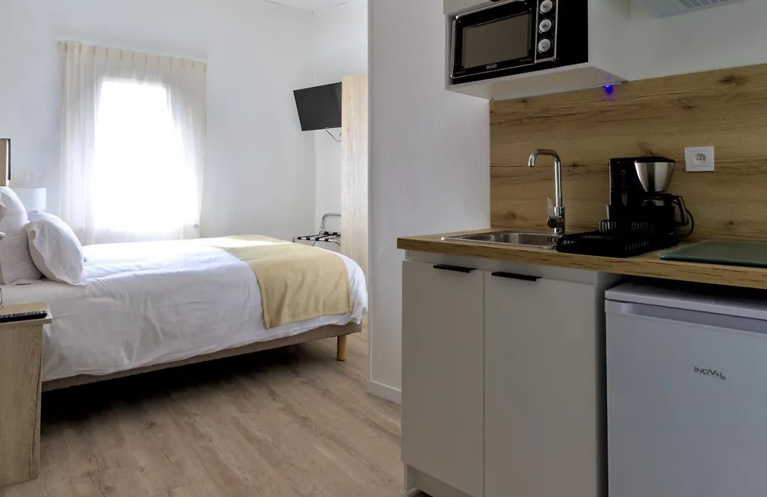 Hotel Du Golfe Sete-Balaruc-1