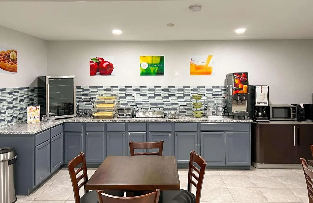 Quality Inn & Suites Columbus West-1
