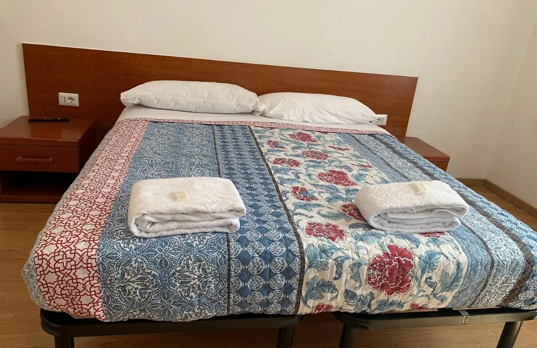 Roma Paradise Inn-1