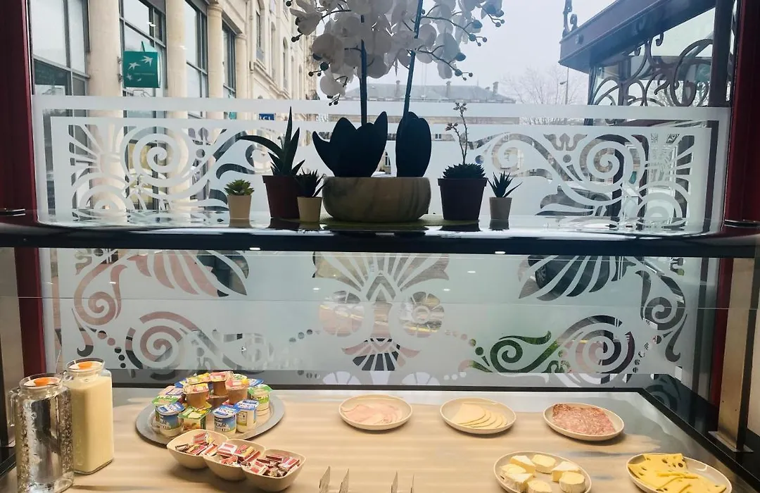 Enzo Hotels Limoges Centre Jourdan By Kyriad Direct-1