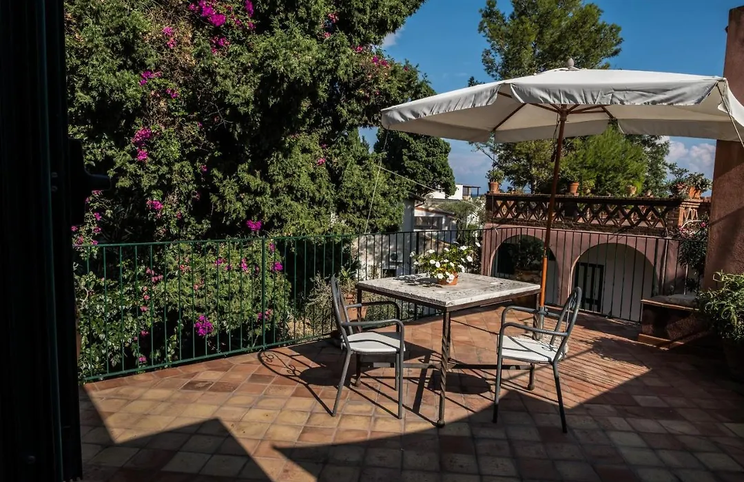 Hotel Villino Gallodoro-1