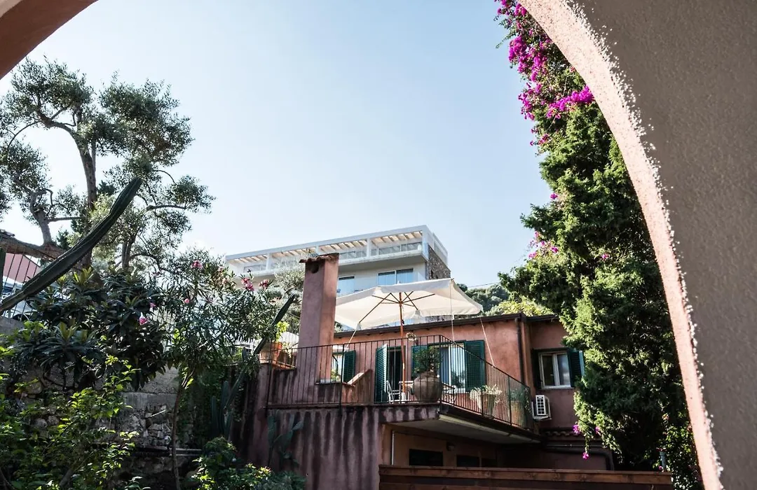 Hotel Villino Gallodoro-1