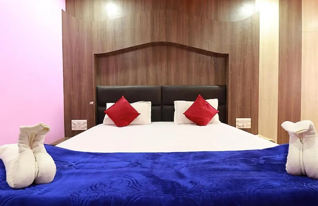 Goroomgo Hotel Galaxy International Puri - Near Golden Sea Beach-1