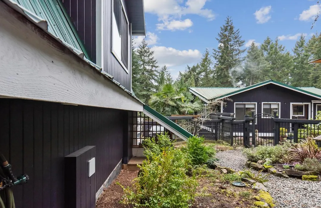 Salt Spring Carriage House B&B-1
