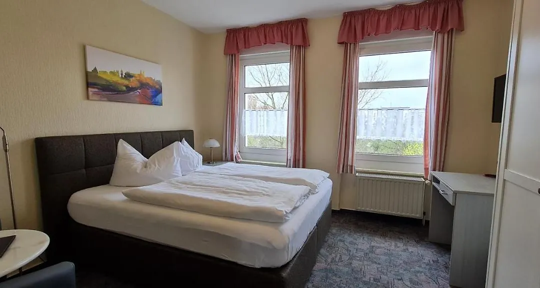 Hotel Am Sudenburger Hof-1