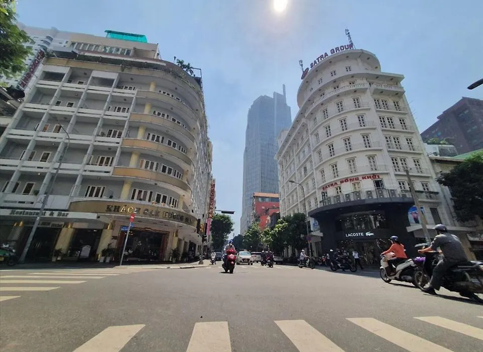 Tan Hoang Long Hotel-1