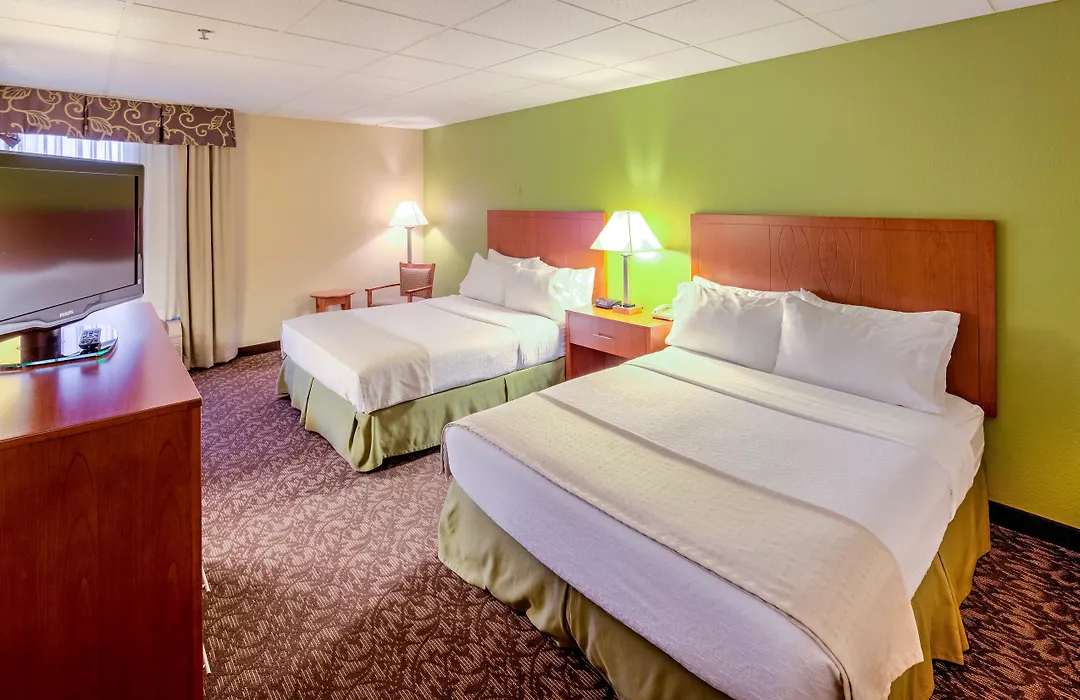 Quality Inn & Suites Downtown Mansfield-1