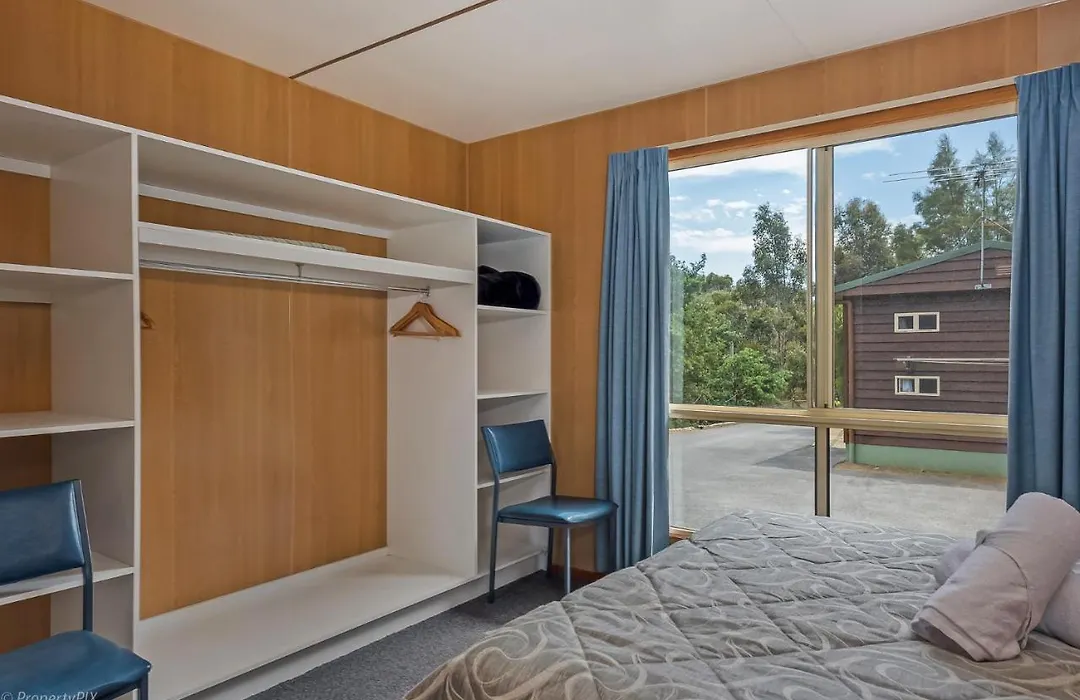 Hobart Bush Cabins-1