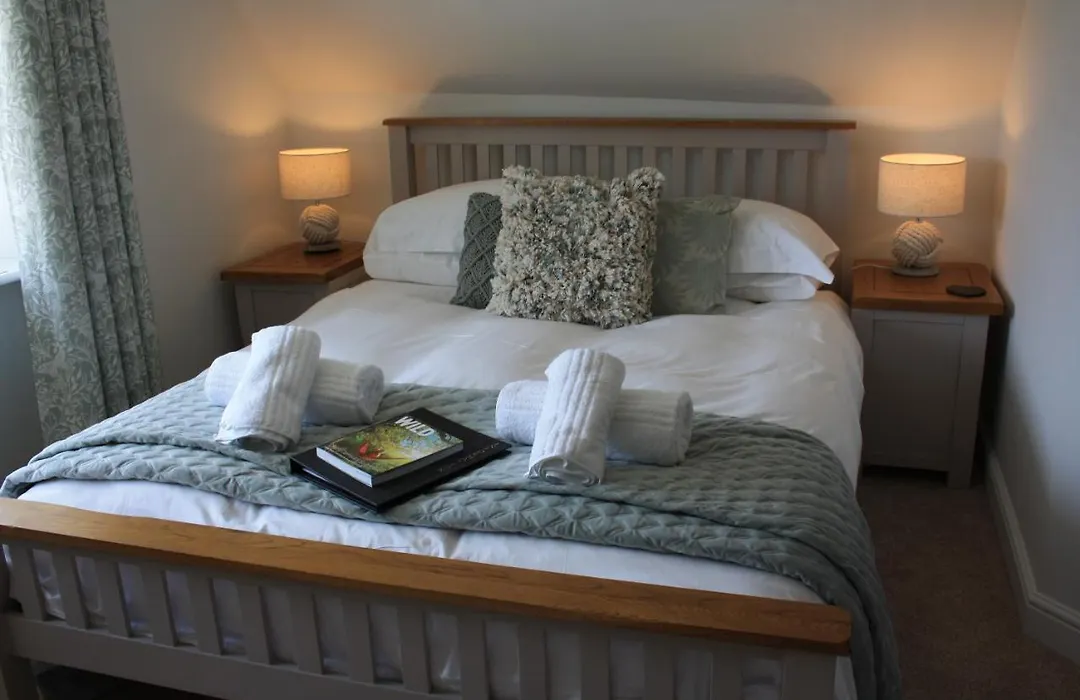 Tawburn House Boutique B & B-1