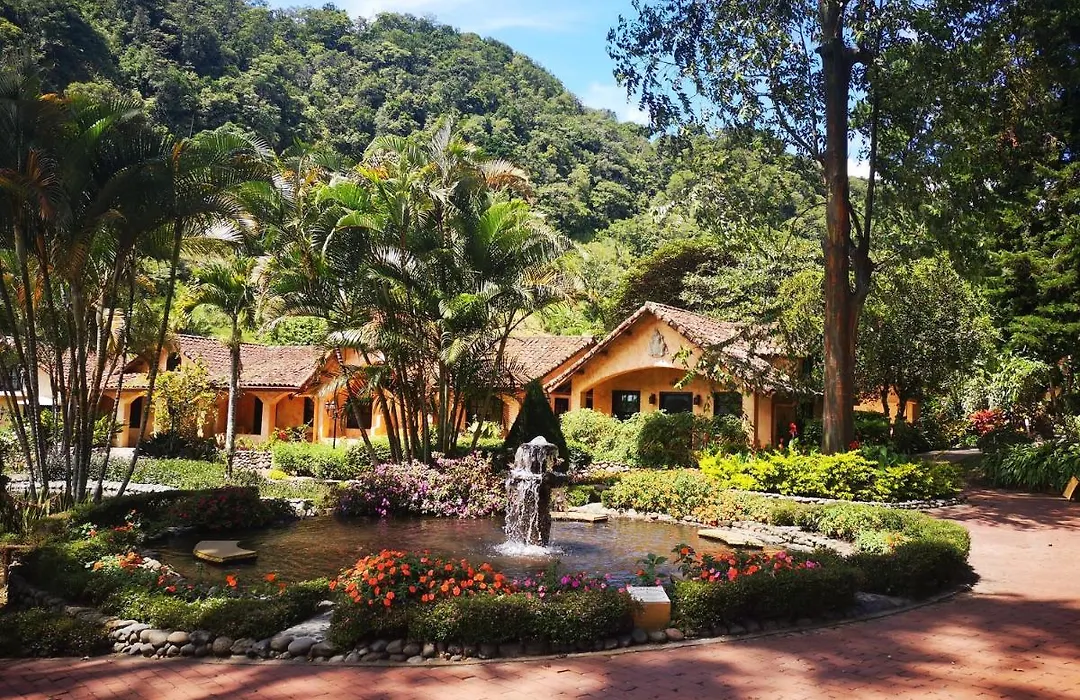 Valle Escondido Wellness Resort-1