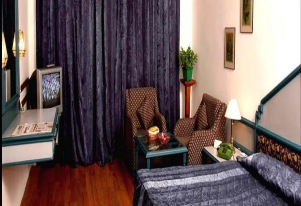 Hotel Manali Heights-1