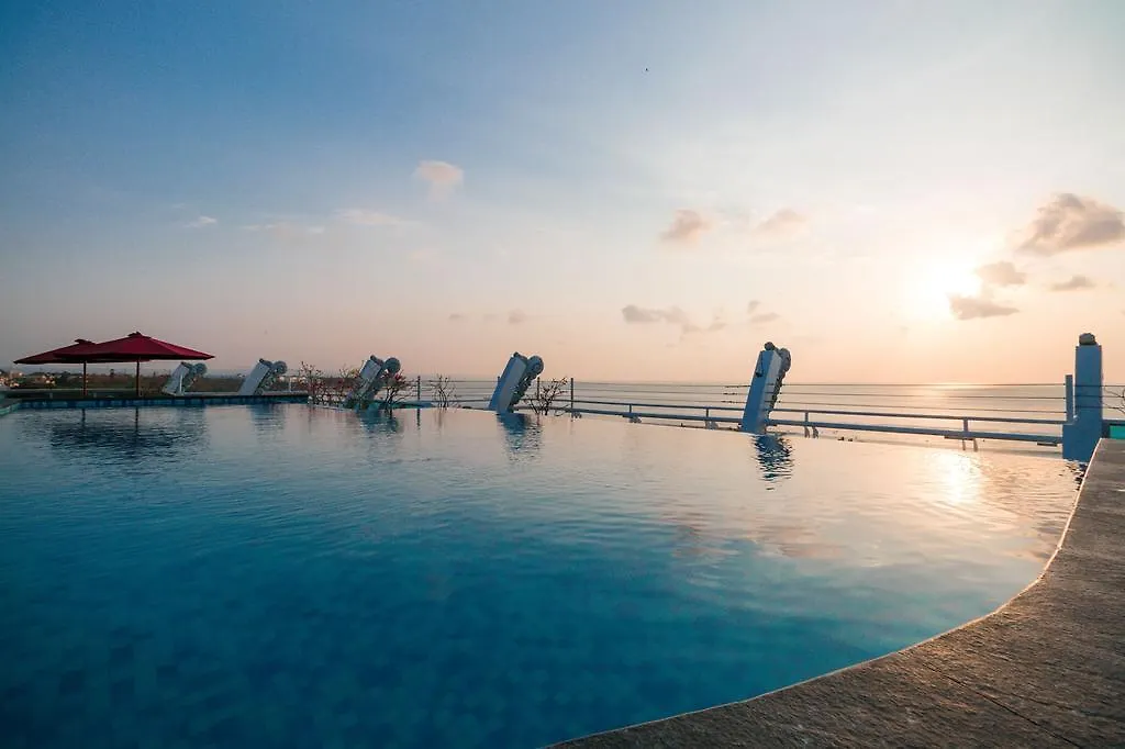 Kutabex Beachfront Hotel-1