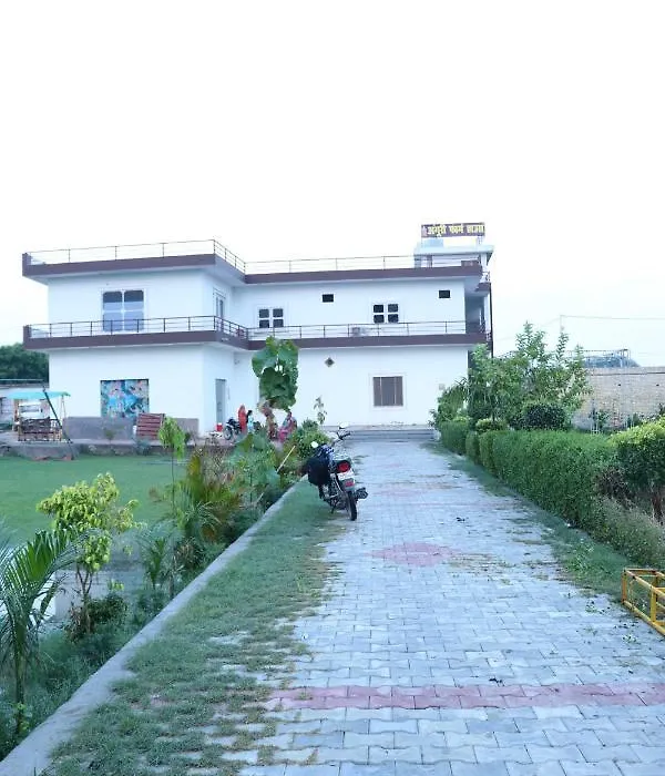 Hotel O Pop Angoori Farm House-1