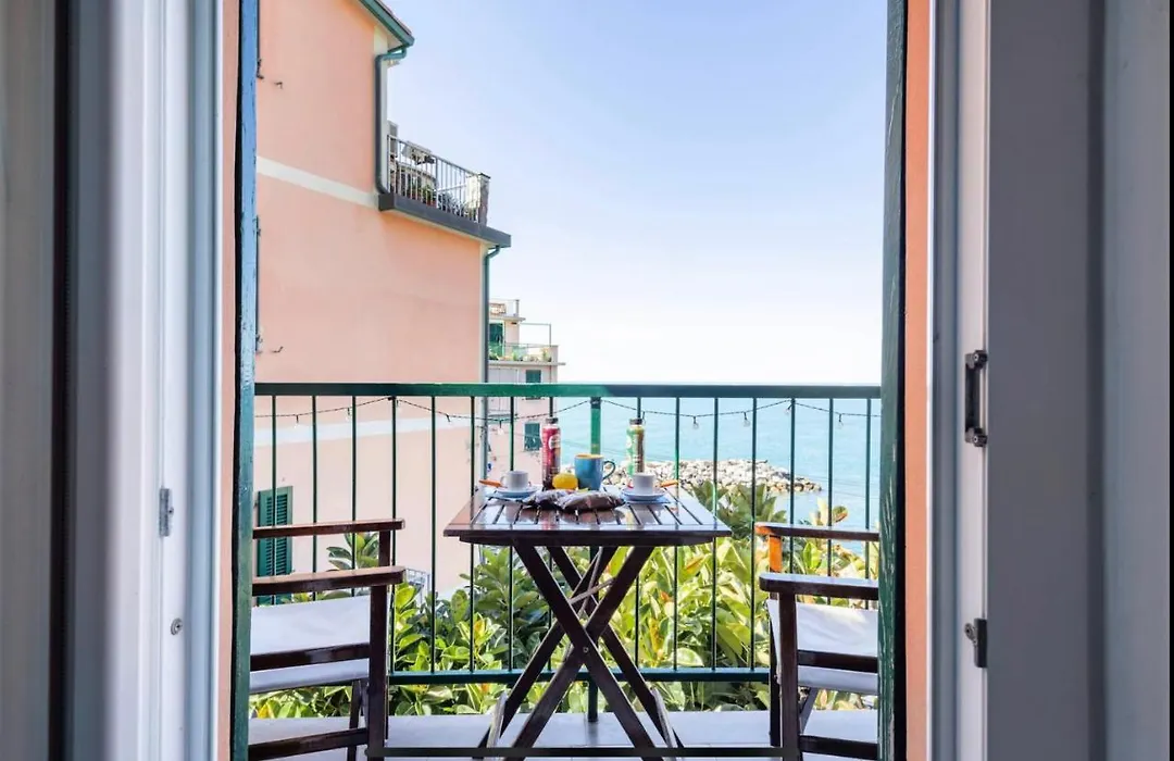 Alberta Rooms Manarola-1
