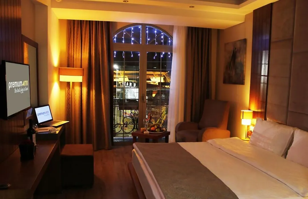 Premium Inn City Hotel & Restaurant Central Shopping Street Location !-1