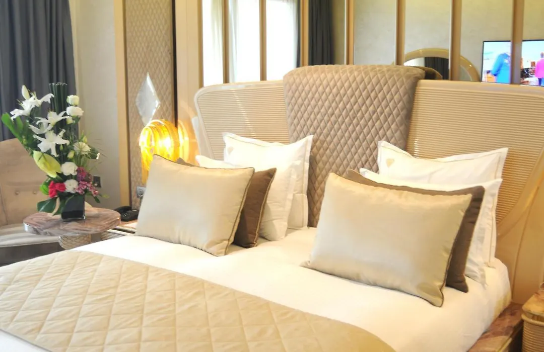 Suite Hotel Casa Diamond-1