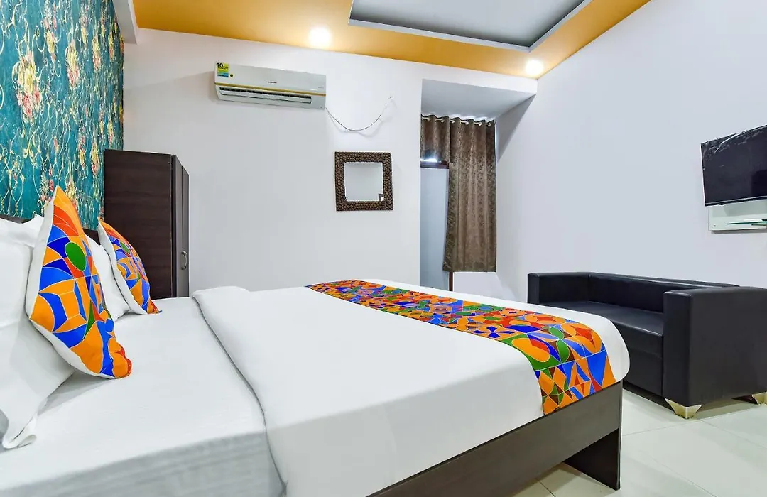 Fabhotel Sarvika-1