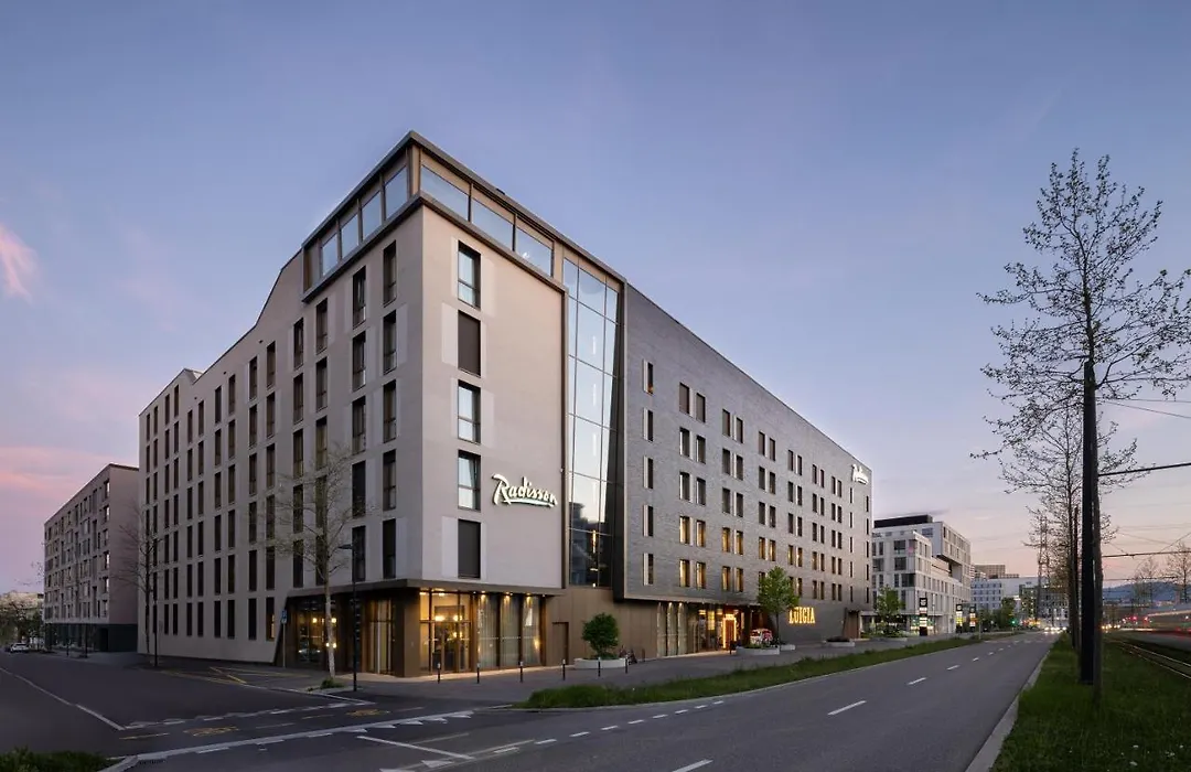 Radisson Hotel & Suites Zurich-1