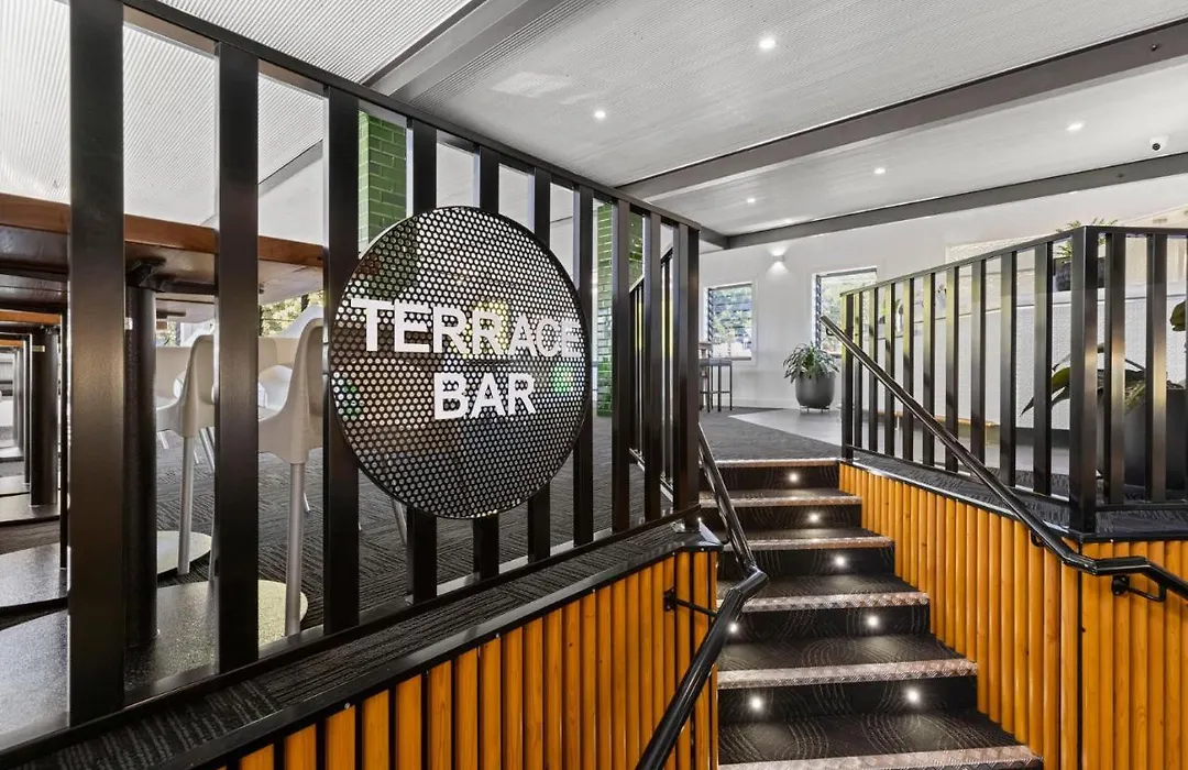 Pier Hotel Coffs Harbour-1