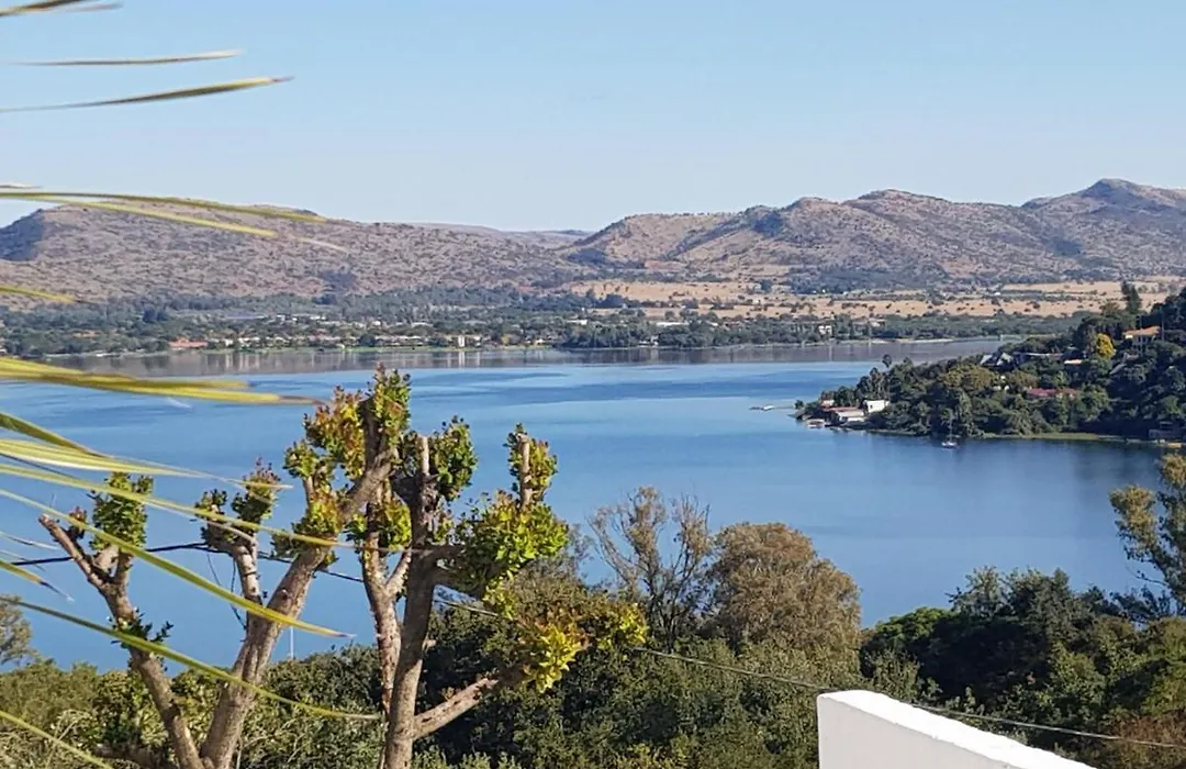 El Shadai Guest House & Spa Hartbeespoort-1