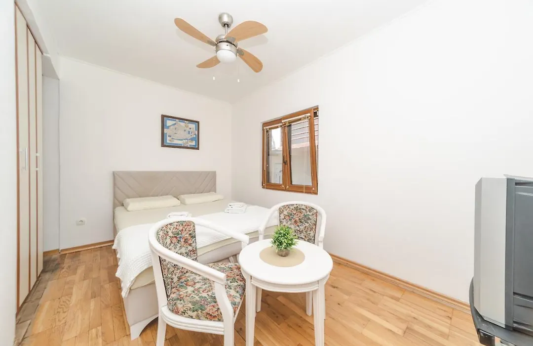 Guest House Zuber-1