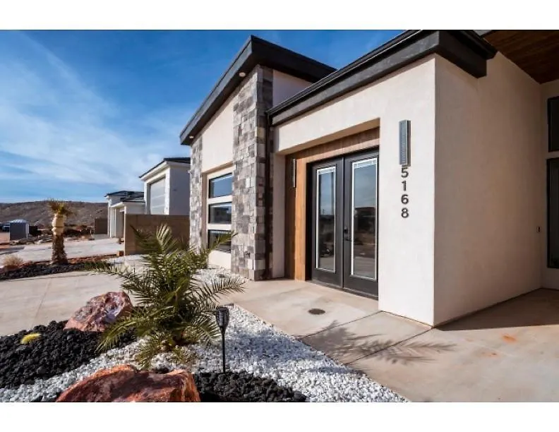 Desert Hideaway-1