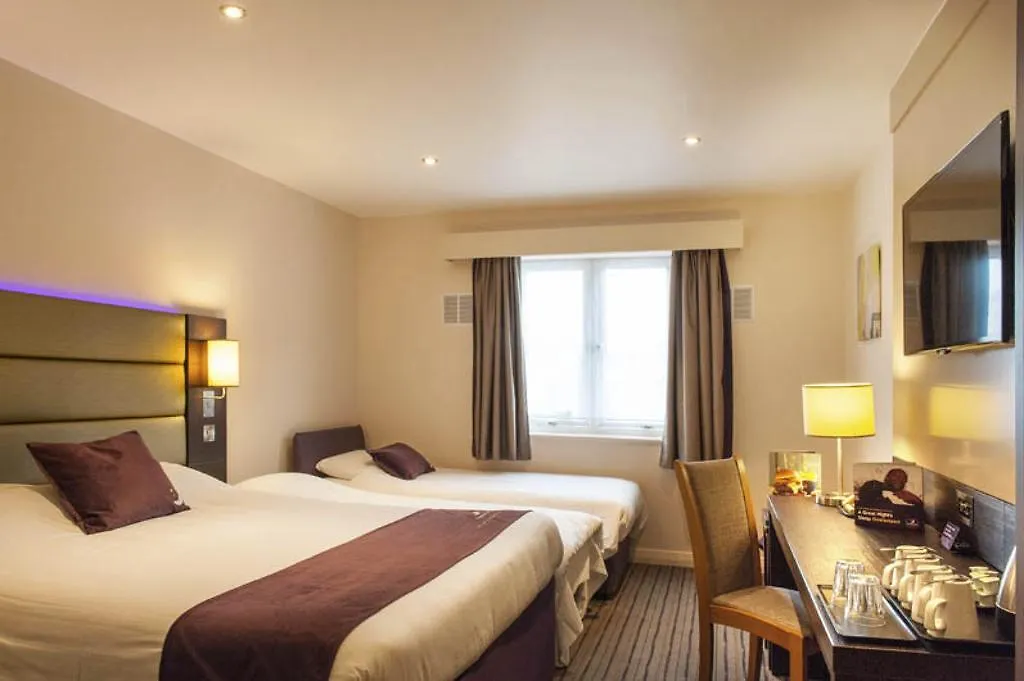 Premier Inn Stevenage Central-1