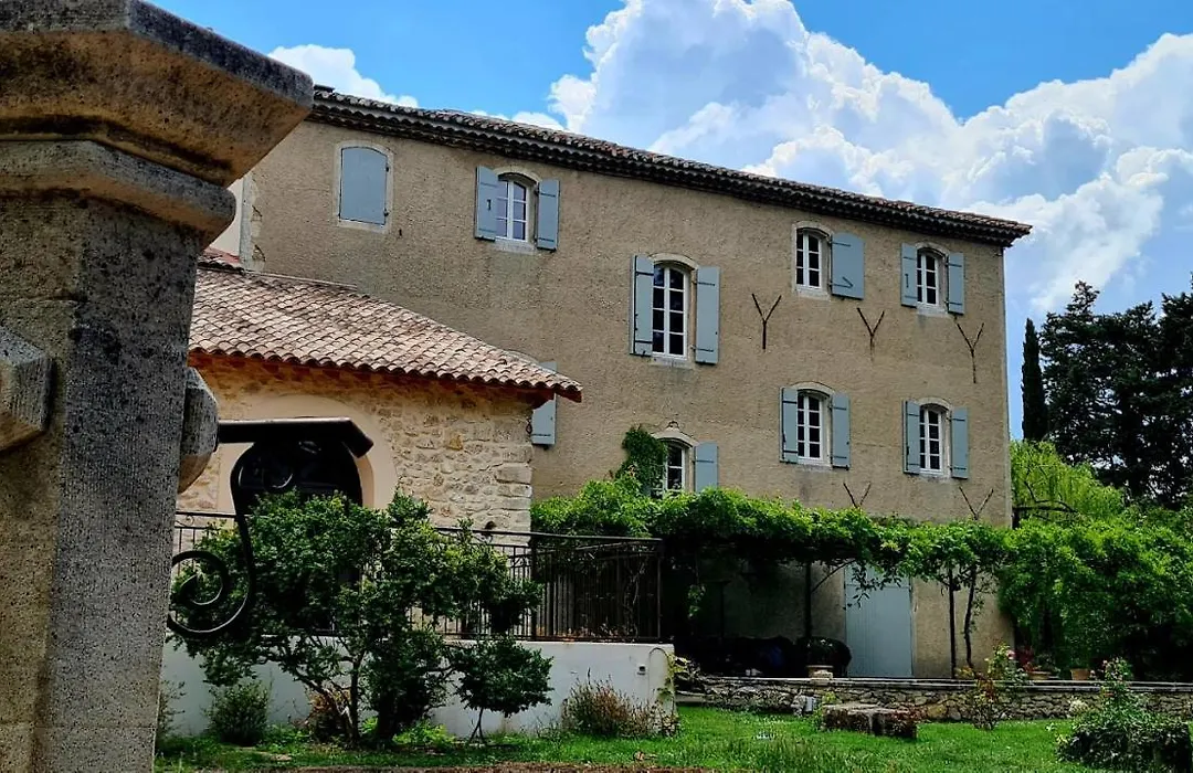 Chambres d'hotes le Domaine de Romanil-1