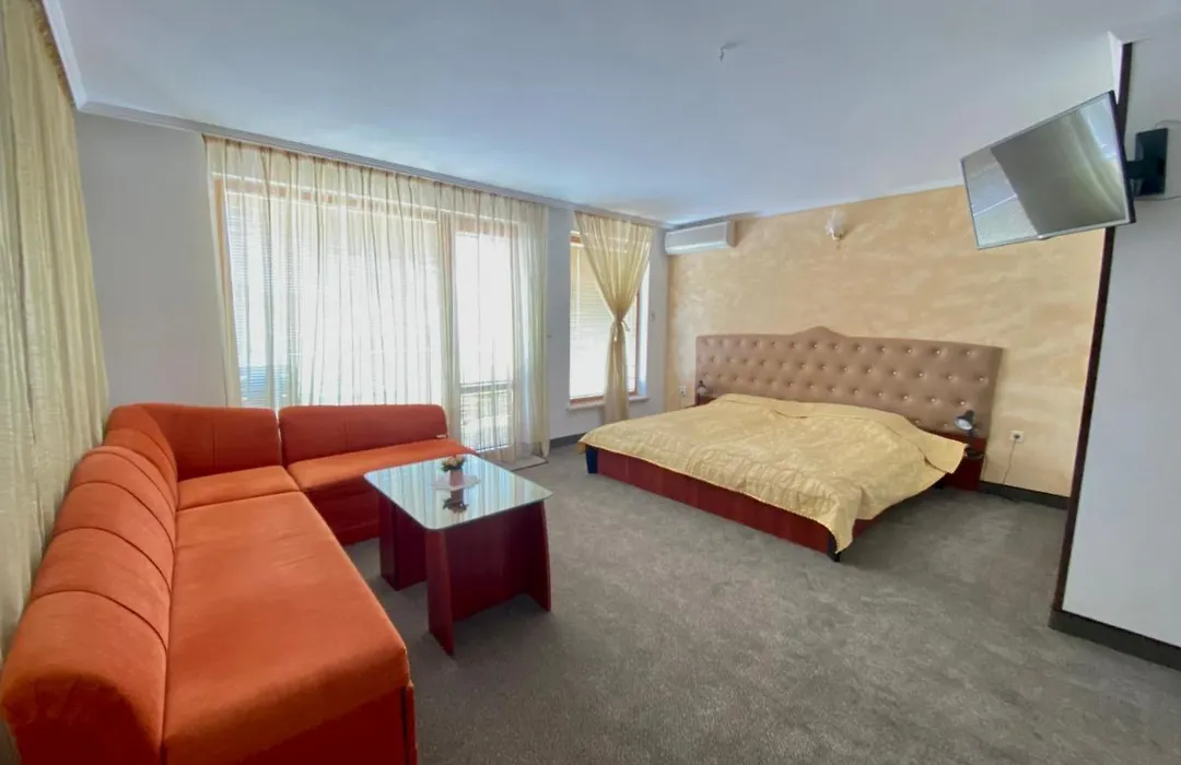 Family Hotel The Golden Fish-1