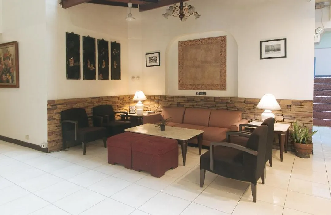 El Rico Suite Makati By Reddoorz-1
