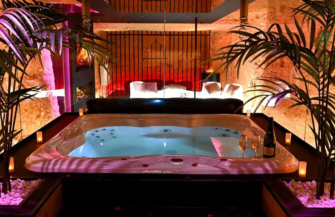 OMIRA - Nuits d'exception&spa-1