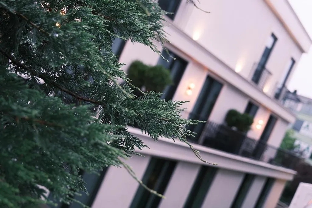 Be Side Hotel-1