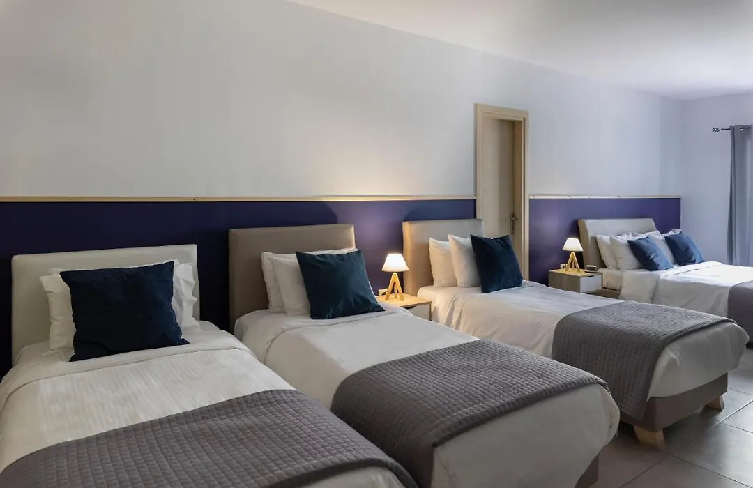 Hotel Kontes Comfort-1